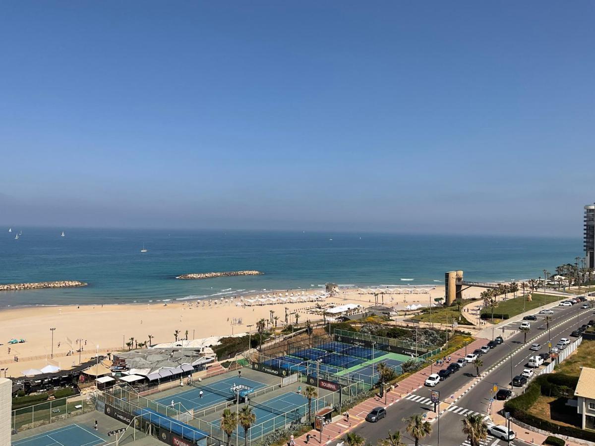 Sea Front Panoramic Duplex Roof-Top Herzliya Exterior photo